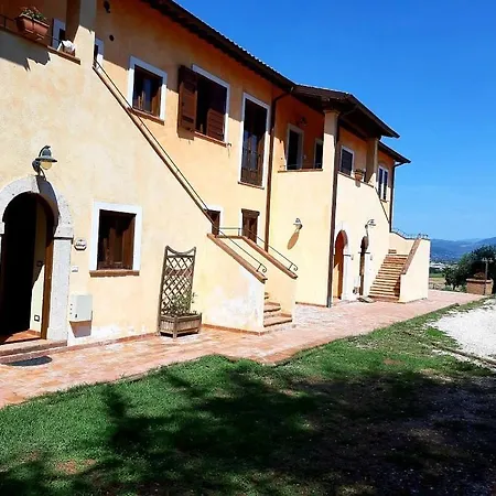 Borgo Su Assisi * Collestrada