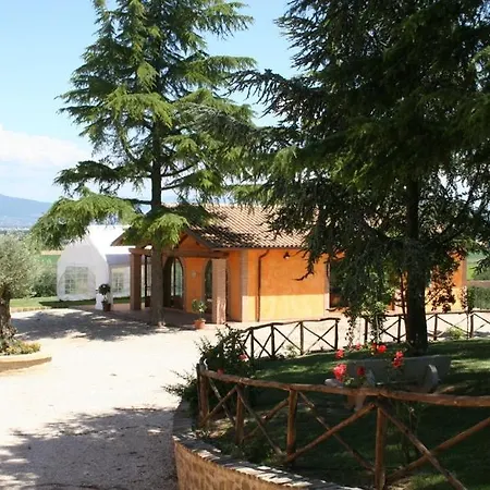 Farm stay Borgo Su Assisi Collestrada