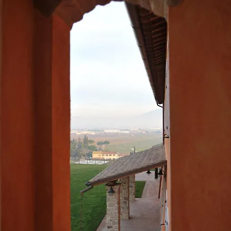 Borgo Su Assisi Farm stay *