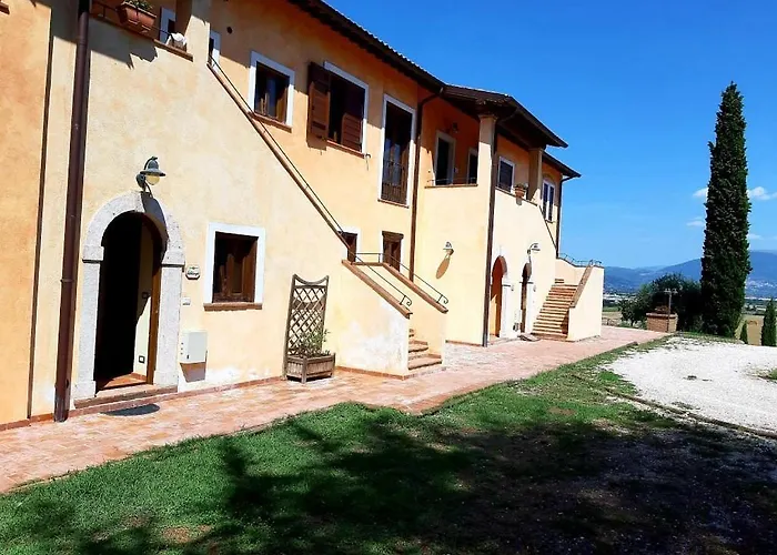 Borgo Su Assisi * Collestrada